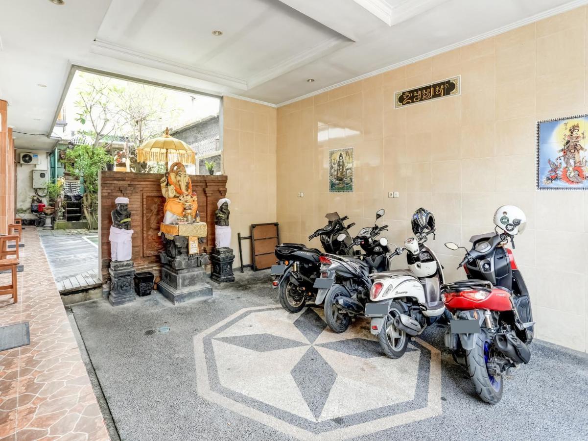 Antara Sunset Road Hotel Legian  Exterior photo